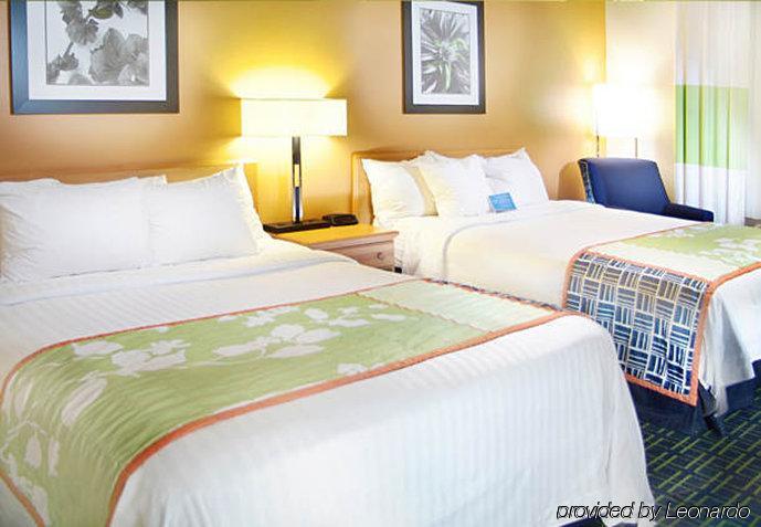 Fairfield Inn And Suites By Marriott Cincinnati Eastgate Pokoj fotografie